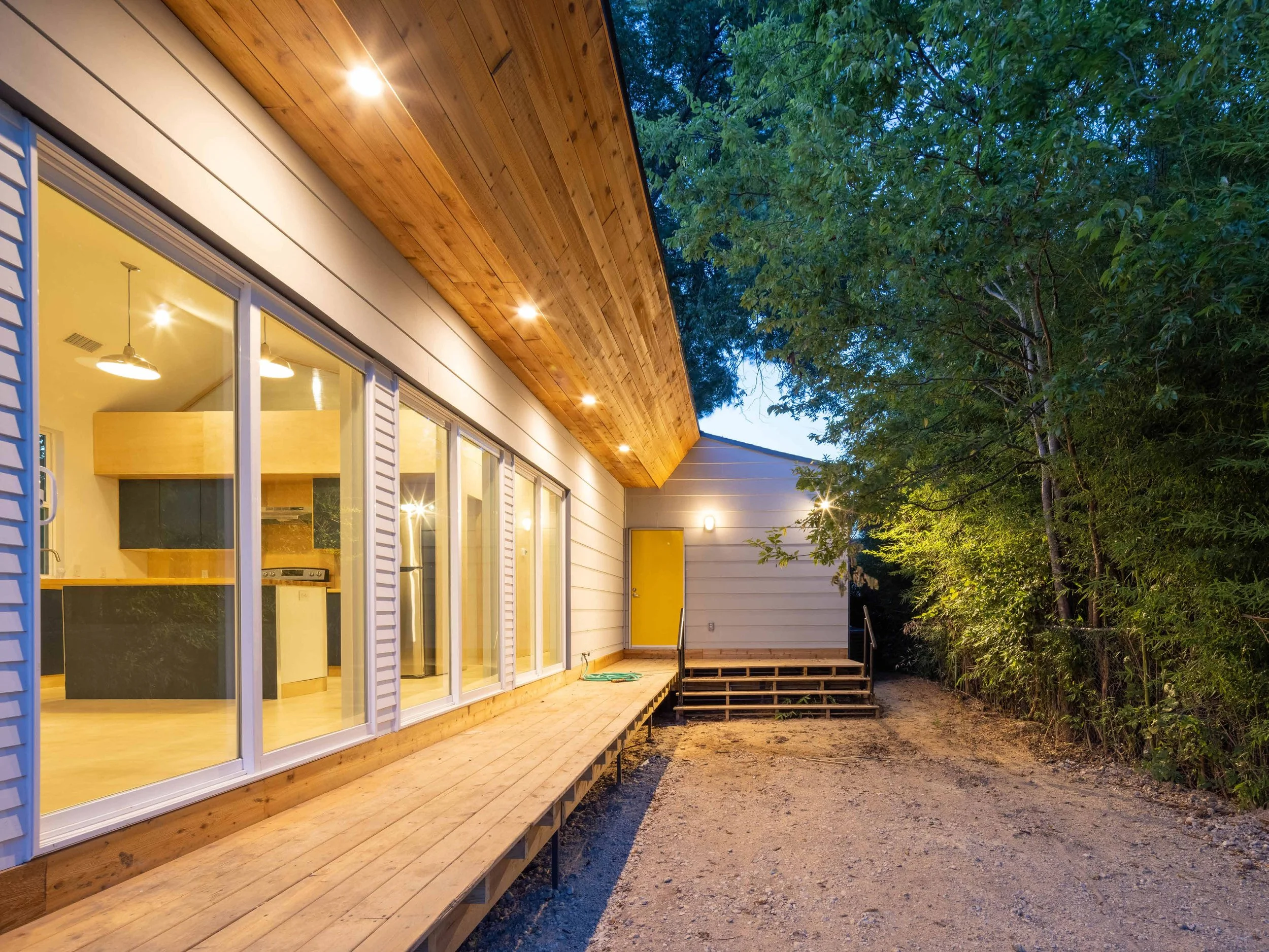 Payless steelyard 2025